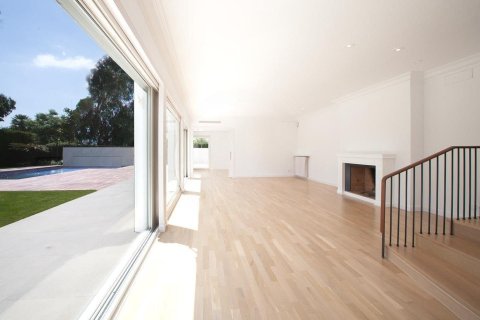 House for rent in Barcelona, Spain 7 bedrooms,  No. 141055 - photo 12