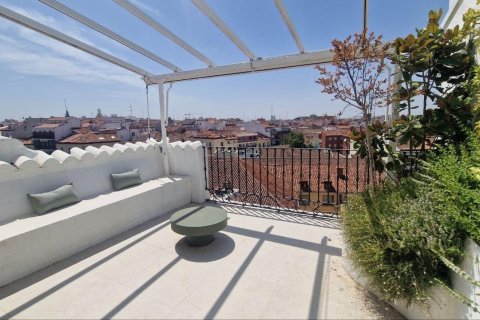 Penthäuser in Madrid, Spanien 4 Schlafzimmer,  Nr. 179292