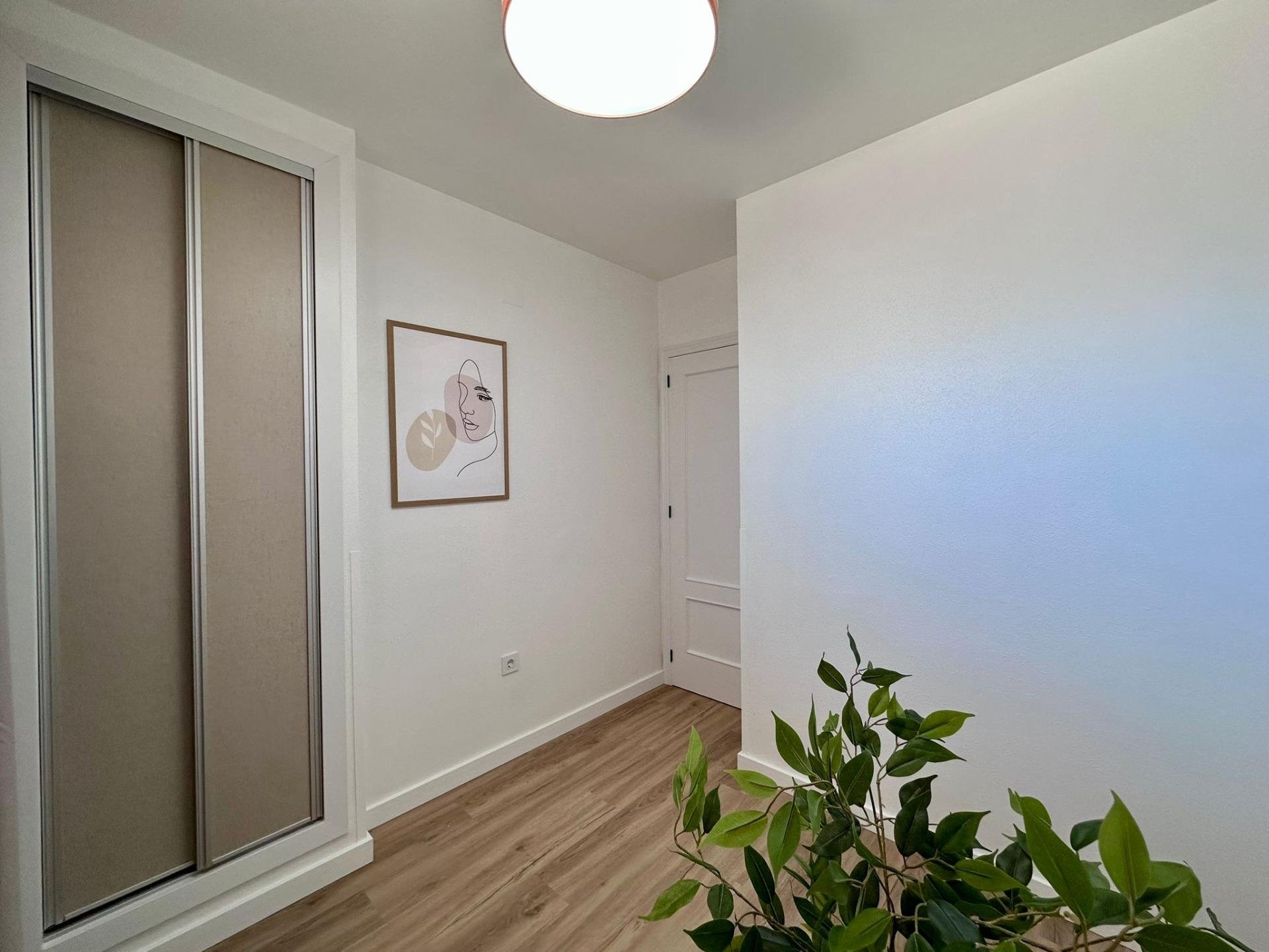 Apartment in Torrevieja, Alicante, Spain 2 bedrooms, 55 sq.m. No. 179291