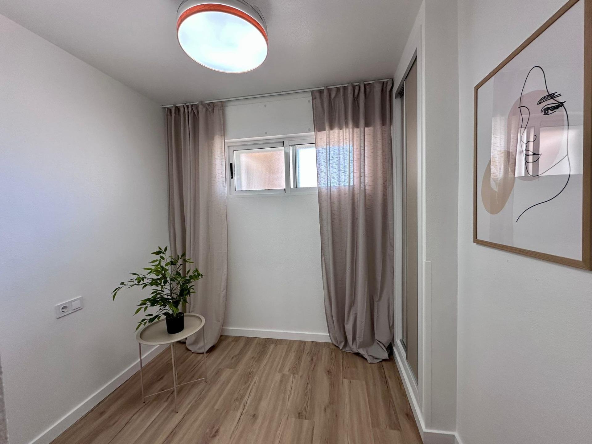 Apartment in Torrevieja, Alicante, Spain 2 bedrooms, 55 sq.m. No. 179291
