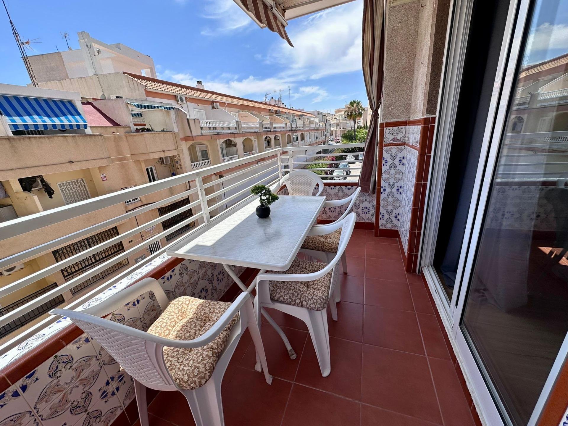 Apartment in Torrevieja, Alicante, Spain 2 bedrooms, 55 sq.m. No. 179291