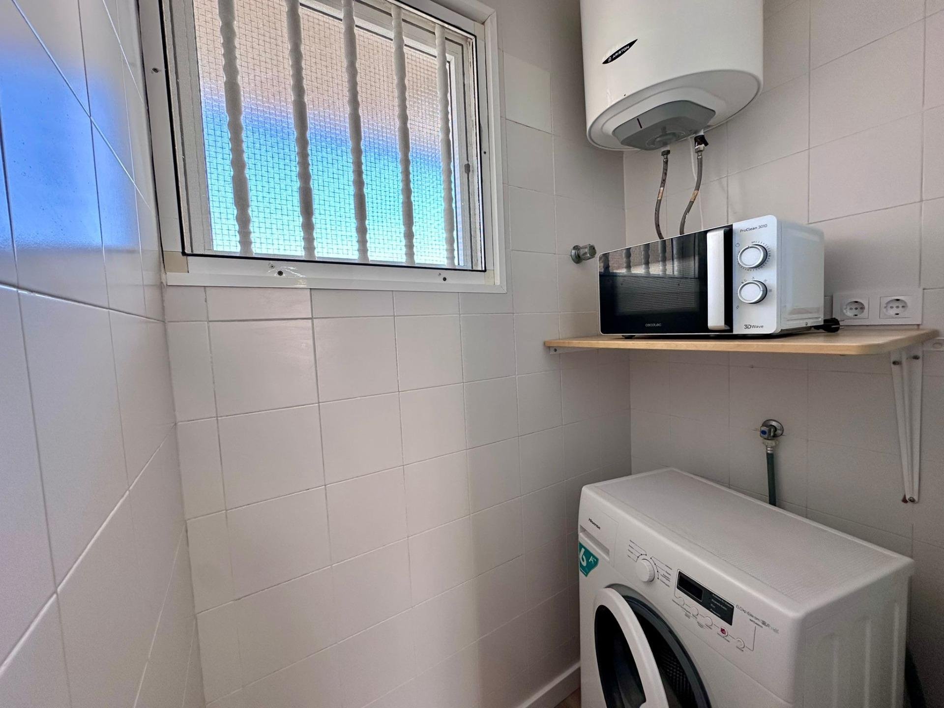 Apartment in Torrevieja, Alicante, Spain 2 bedrooms, 55 sq.m. No. 179291