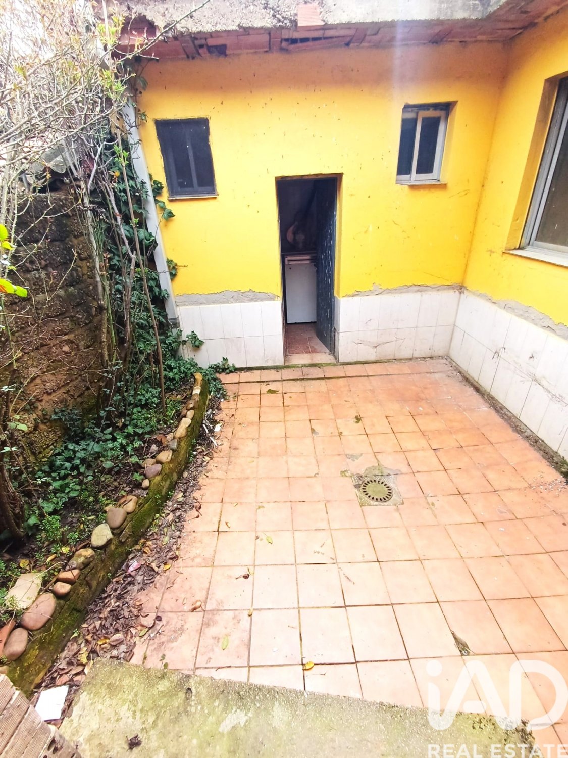 Villa i Valverde de la Virgen, Leon, Spanien 3 sovrum, 175 kvm. Nr. 185040