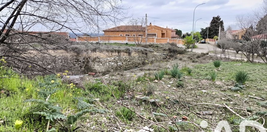 Terreno a Colmenar de Oreja, Madrid, Spagna 1390 mq. N° 185077