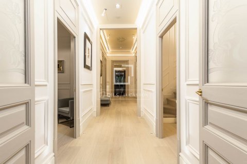 Apartamento en venta en Barcelona, España 4 dormitorios, 304 m2 No. 150838 - foto 13