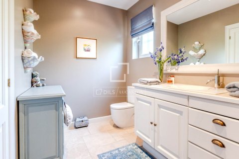 Villa for sale in Sitges, Barcelona, Spain 5 bedrooms, 399 sq.m. No. 150834 - photo 20