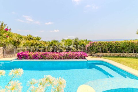 Villa for sale in Sitges, Barcelona, Spain 5 bedrooms, 399 sq.m. No. 150834 - photo 25