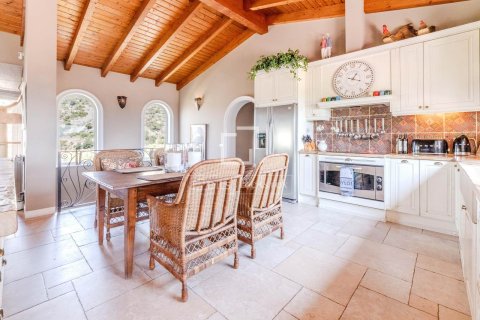 Villa for sale in Sitges, Barcelona, Spain 5 bedrooms, 399 sq.m. No. 150834 - photo 12