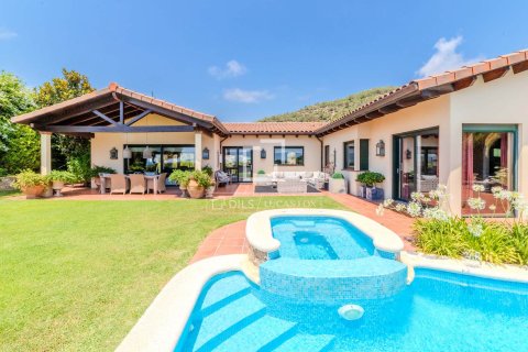 Villa for sale in Sitges, Barcelona, Spain 5 bedrooms, 399 sq.m. No. 150834 - photo 28