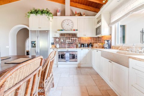 Villa for sale in Sitges, Barcelona, Spain 5 bedrooms, 399 sq.m. No. 150834 - photo 11