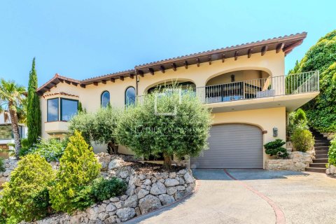 Villa for sale in Sitges, Barcelona, Spain 5 bedrooms, 399 sq.m. No. 150834 - photo 7