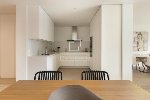 Dzīvoklis pārdošanā Barcelona, Spānijā 3 istabas, 133 m2 Nr. 150833 - attēls 12