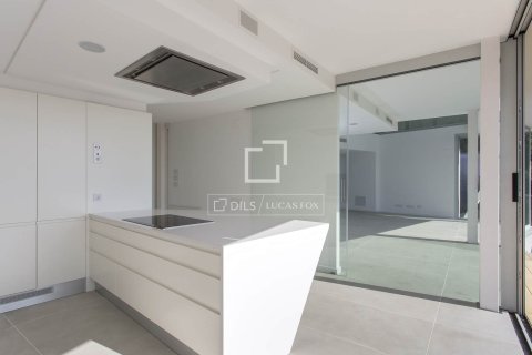 Villa for sale in Sitges, Barcelona, Spain 4 bedrooms, 513 sq.m. No. 150836 - photo 9