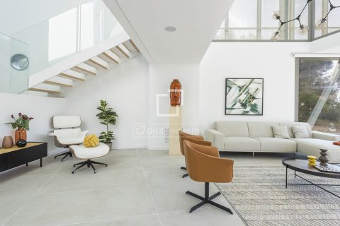 Villa for sale in Sitges, Barcelona, Spain 4 bedrooms, 513 sq.m. No. 150836 - photo 14