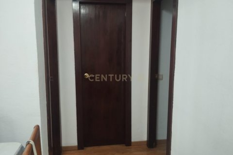 Dzīvoklis pārdošanā Santa Coloma de Gramenet, Barcelona, Spānijā 2 istabas, 69 m2 Nr. 196841 - attēls 8