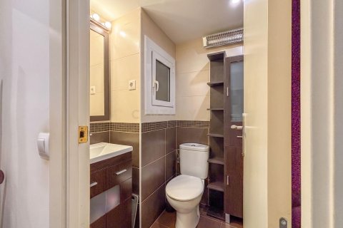 Wohnung zum Verkauf in Barcelona, Spanien 2 Schlafzimmer, 51 m2 Nr. 196843 - Foto 16