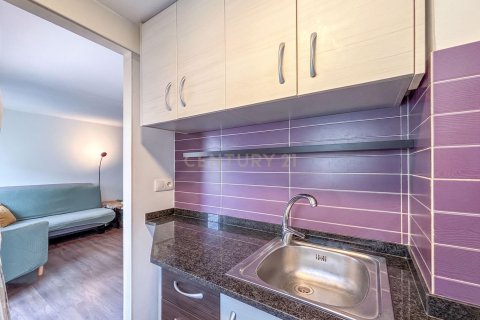 Wohnung zum Verkauf in Barcelona, Spanien 2 Schlafzimmer, 51 m2 Nr. 196843 - Foto 4