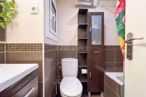Wohnung zum Verkauf in Barcelona, Spanien 2 Schlafzimmer, 51 m2 Nr. 196843 - Foto 17