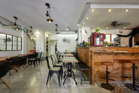 Продажа бара в Эль Масноу, Барселона, Испания 113м2 №196842 - фото 2