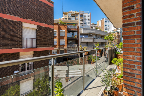 Wohnung zum Verkauf in Barcelona, Spanien 2 Schlafzimmer, 85.27 m2 Nr. 196845 - Foto 4
