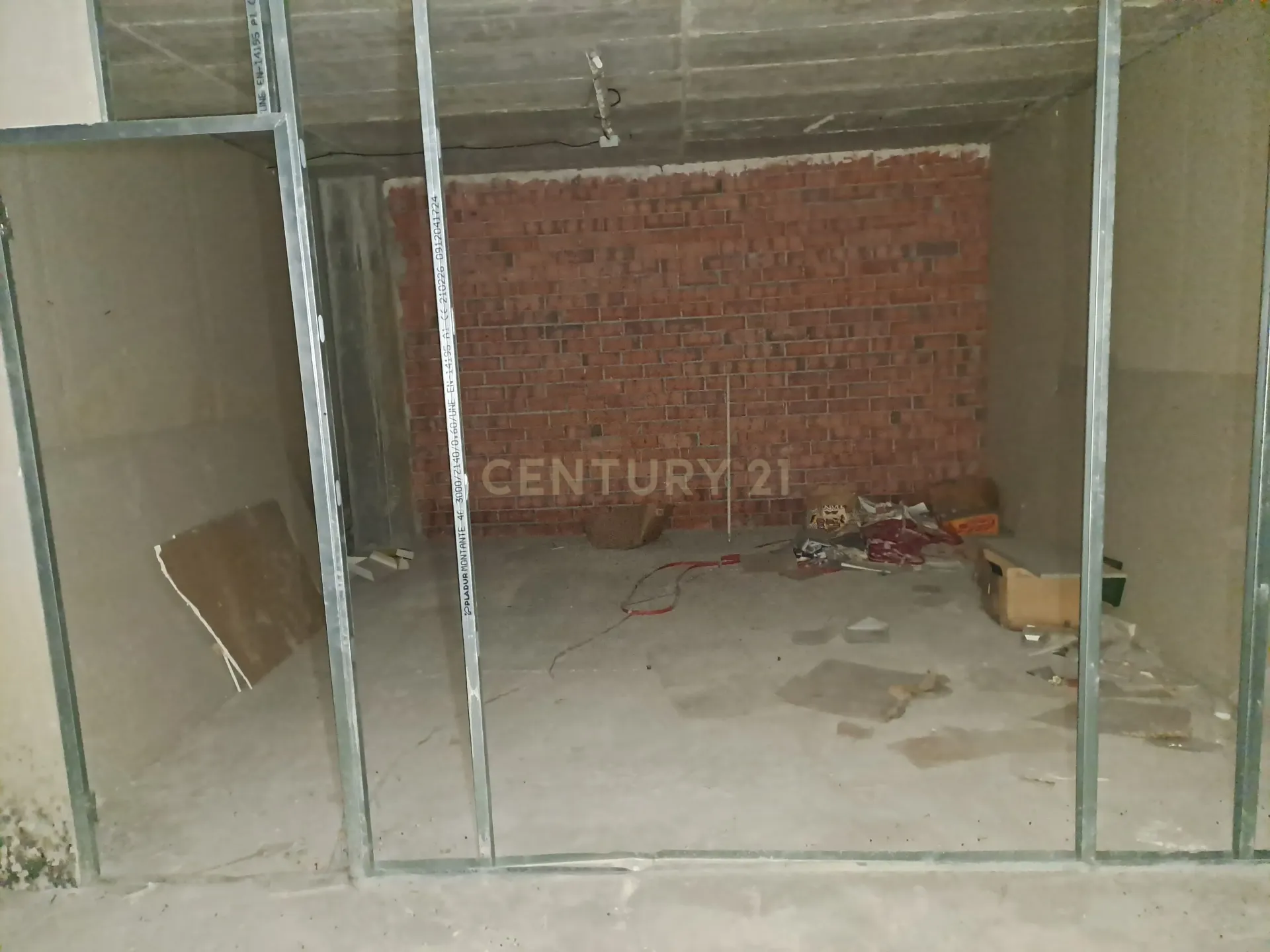 Butik i Esplugues de Llobregat, Barcelona, Spanien 98 kvm. Nr. 167194