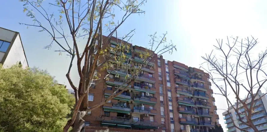 Retail store in Esplugues de Llobregat, Barcelona, Spain 98 sq.m. No. 167194