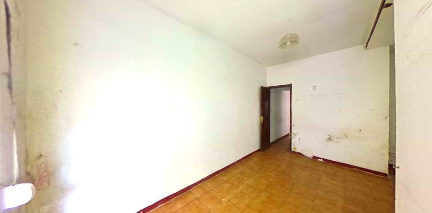 Apartment in Barcelona, Spain 2 bedrooms, 74 sq.m. No. 167189