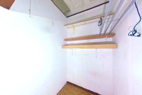 Apartment for sale in Barcelona, Spain 2 bedrooms, 74 sq.m. No. 167189 - photo 15