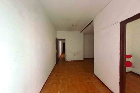 Apartment for sale in Barcelona, Spain 2 bedrooms, 74 sq.m. No. 167189 - photo 4