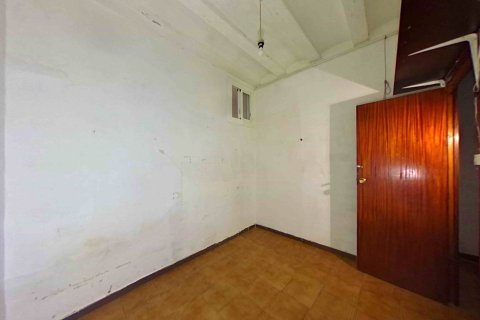 Apartment for sale in Barcelona, Spain 2 bedrooms, 74 sq.m. No. 167189 - photo 13