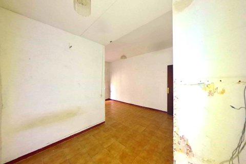 Apartment for sale in Barcelona, Spain 2 bedrooms, 74 sq.m. No. 167189 - photo 5