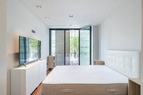 Apartment à vendre à Barcelona, Espagne, 2 chambres, No. 140972 - photo 12