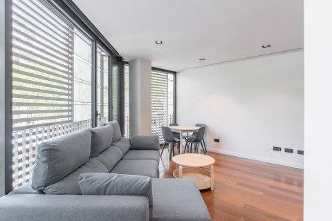 Apartment à vendre à Barcelona, Espagne, 2 chambres, No. 140972 - photo 5