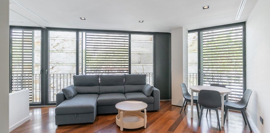 Apartment à Barcelona, Espagne 2 chambres, No. 140972