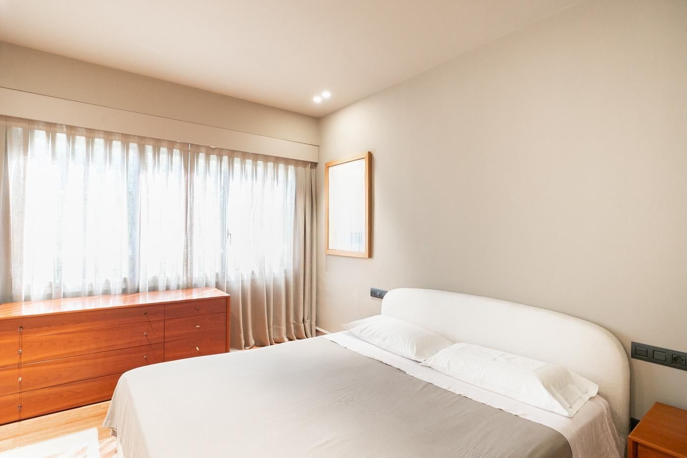 Wohnung in Barcelona, Spanien 3 Schlafzimmer,  Nr. 140973