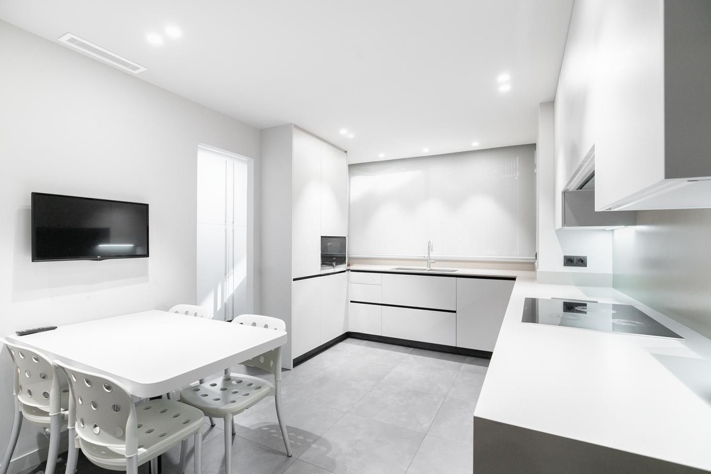 Wohnung in Barcelona, Spanien 3 Schlafzimmer,  Nr. 140973