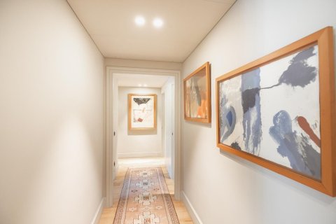 Apartamento en venta en Barcelona, España 3 dormitorios, No. 140973 - foto 15