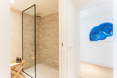 Apartment à vendre à Barcelona, EspagneNo. 140971 - photo 14