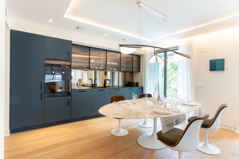 Apartment à vendre à Barcelona, EspagneNo. 140971 - photo 8