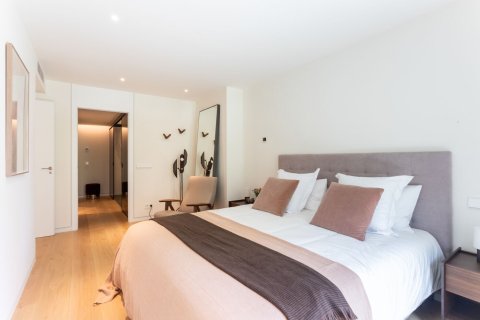 Apartment à vendre à Barcelona, EspagneNo. 140971 - photo 18