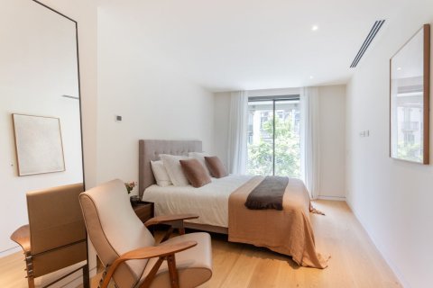 Apartment à vendre à Barcelona, EspagneNo. 140971 - photo 19