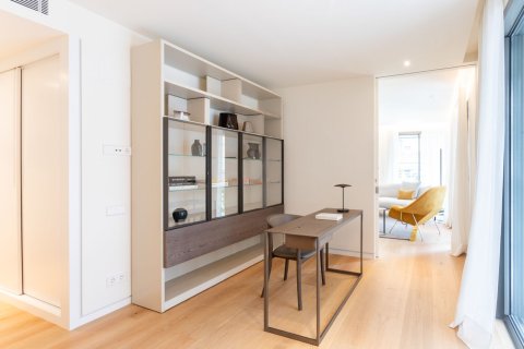 Apartment à vendre à Barcelona, EspagneNo. 140971 - photo 10