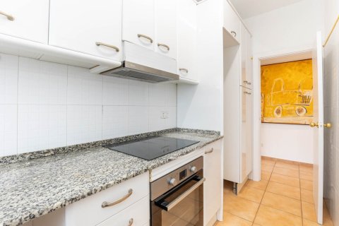 Apartamento en venta en Sant Cugat del Vallès, Barcelona, España 3 dormitorios, No. 140968 - foto 15