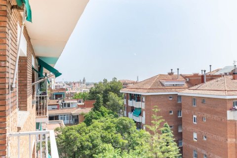Apartamento en venta en Sant Cugat del Vallès, Barcelona, España 3 dormitorios, No. 140968 - foto 5