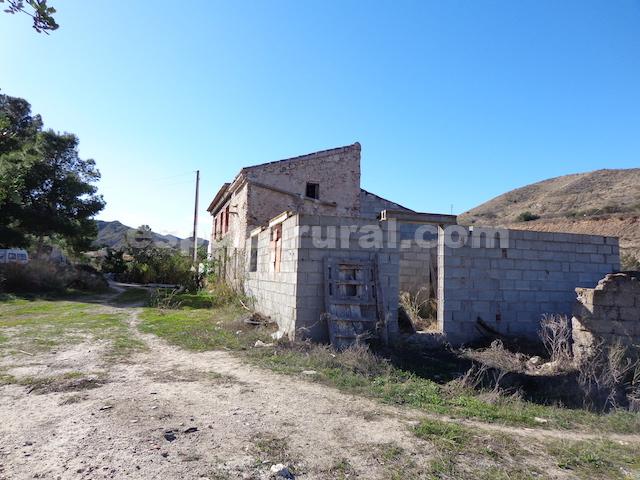 Hus i Arboleas, Almeria, Spanien 6 sovrum, 300 kvm. Nr. 184096