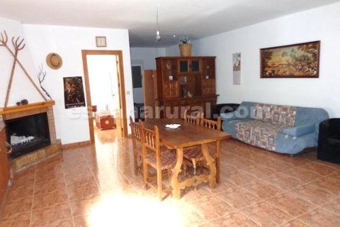 House for sale in Oria, Almeria, Spain 2 bedrooms, 100 sq.m. No. 184097 - photo 3
