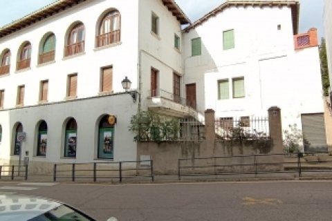 Dom w L'Esquirol, Barcelona, Hiszpania 15 sypialni, 1161 mkw. nr 173241