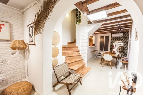 Duplex à Barcelona, Espagne 2 chambres, 132 m2 No. 173245