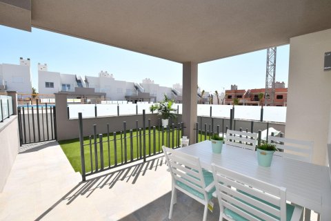 Bungalow en venta San Miguel de Salinas, Alicante, España 2 dormitorios, 75 m2 No. 134071 - foto 7
