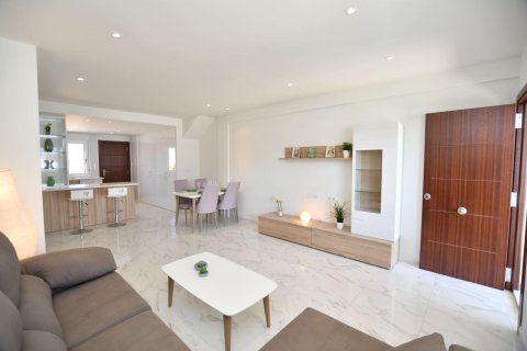 Bungalow en venta San Miguel de Salinas, Alicante, España 2 dormitorios, 75 m2 No. 134071 - foto 9